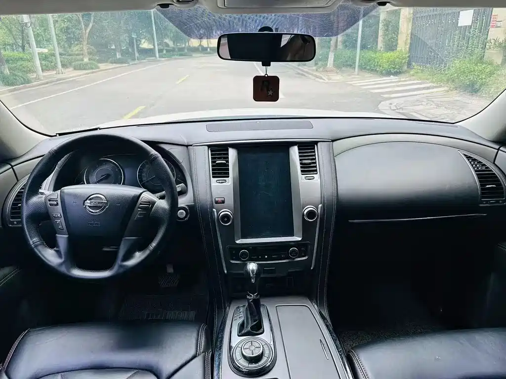 Nissan Patrol — фото 6