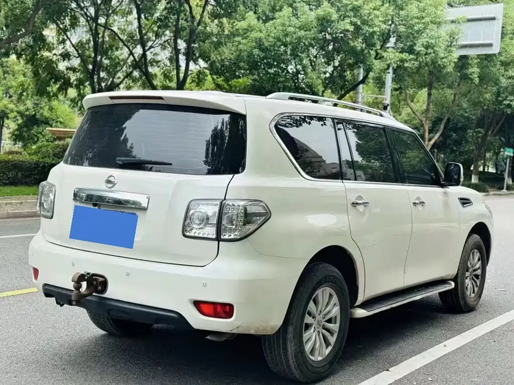 Nissan Patrol — фото 9