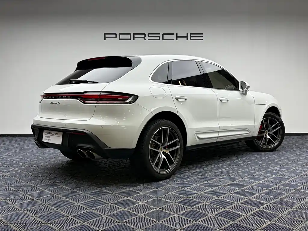 Porsche Macan — фото 9