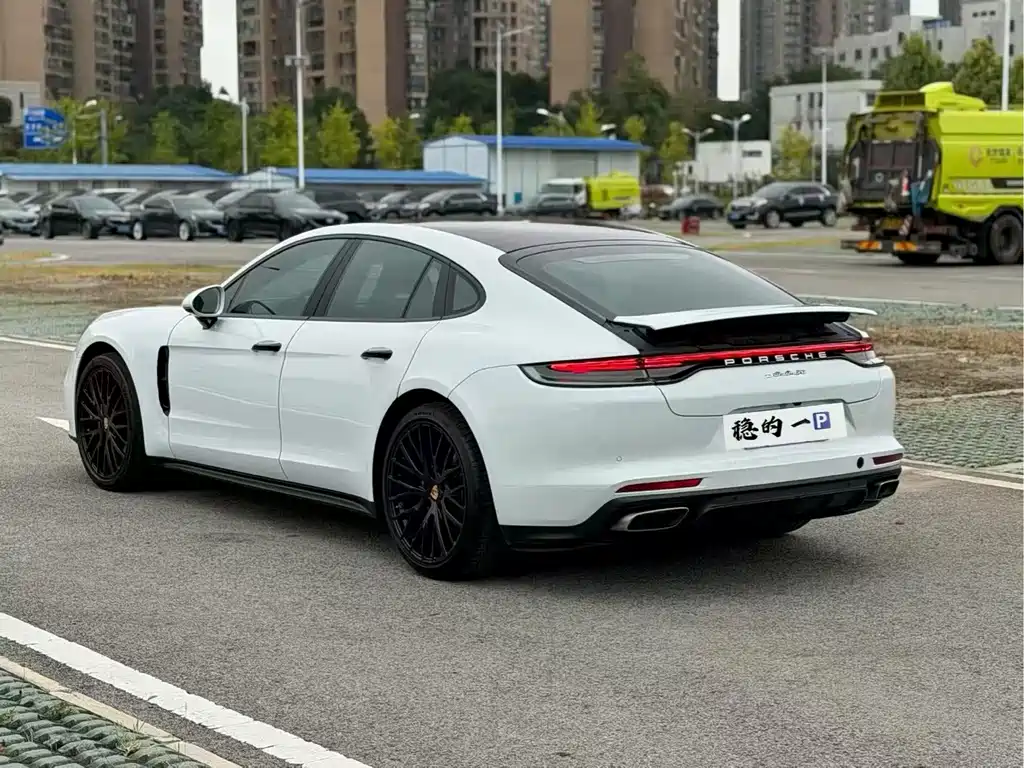 Porsche Panamera — фото 9