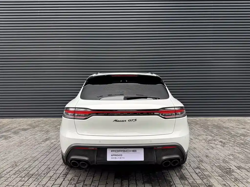 Porsche Macan — фото 11