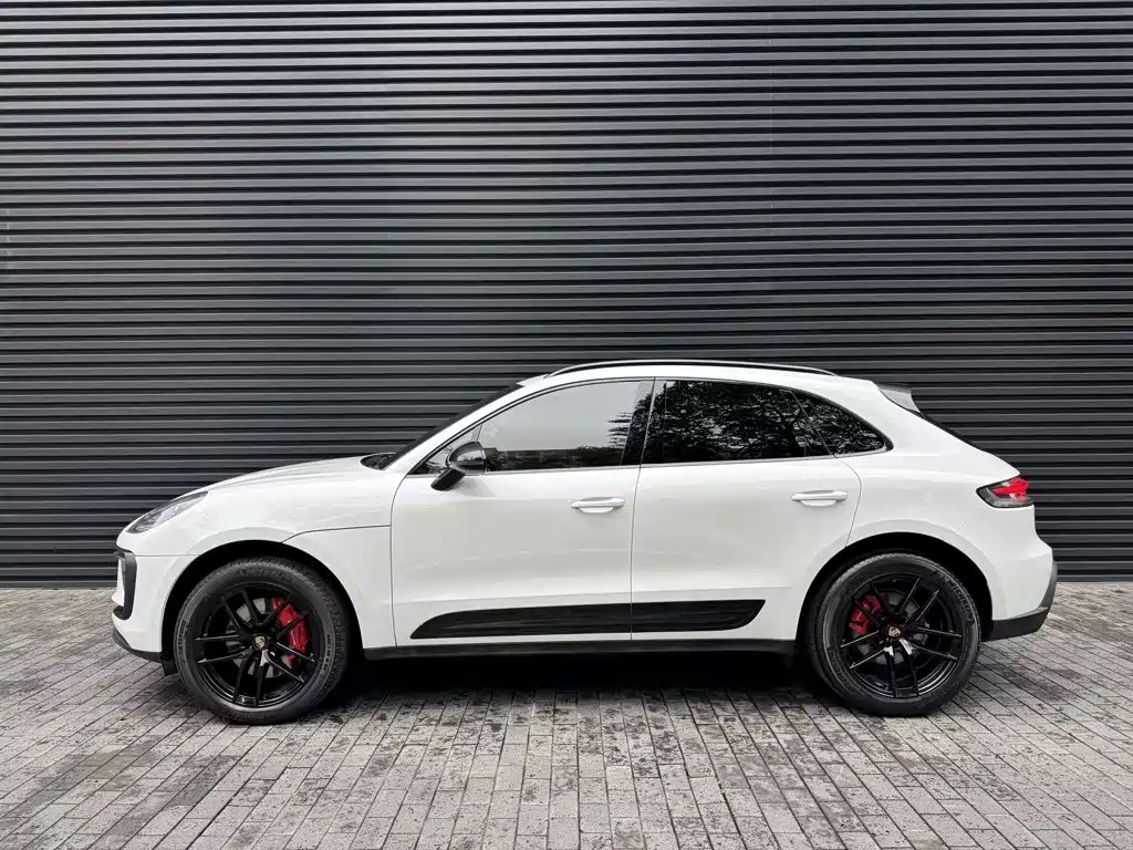 Porsche Macan — фото 14