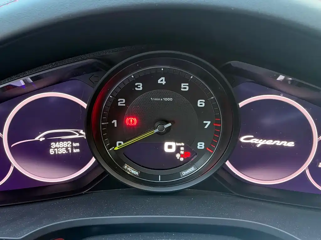 Porsche Cayenne Hybrid — фото 10