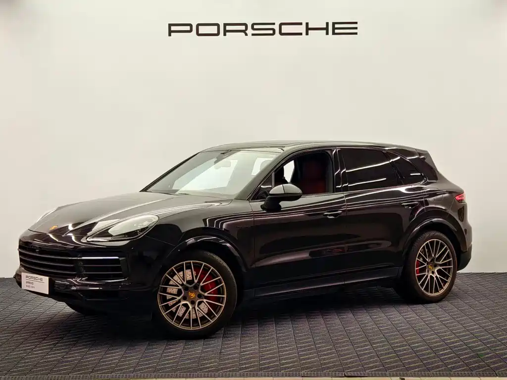 Porsche Cayenne Hybrid — фото 1