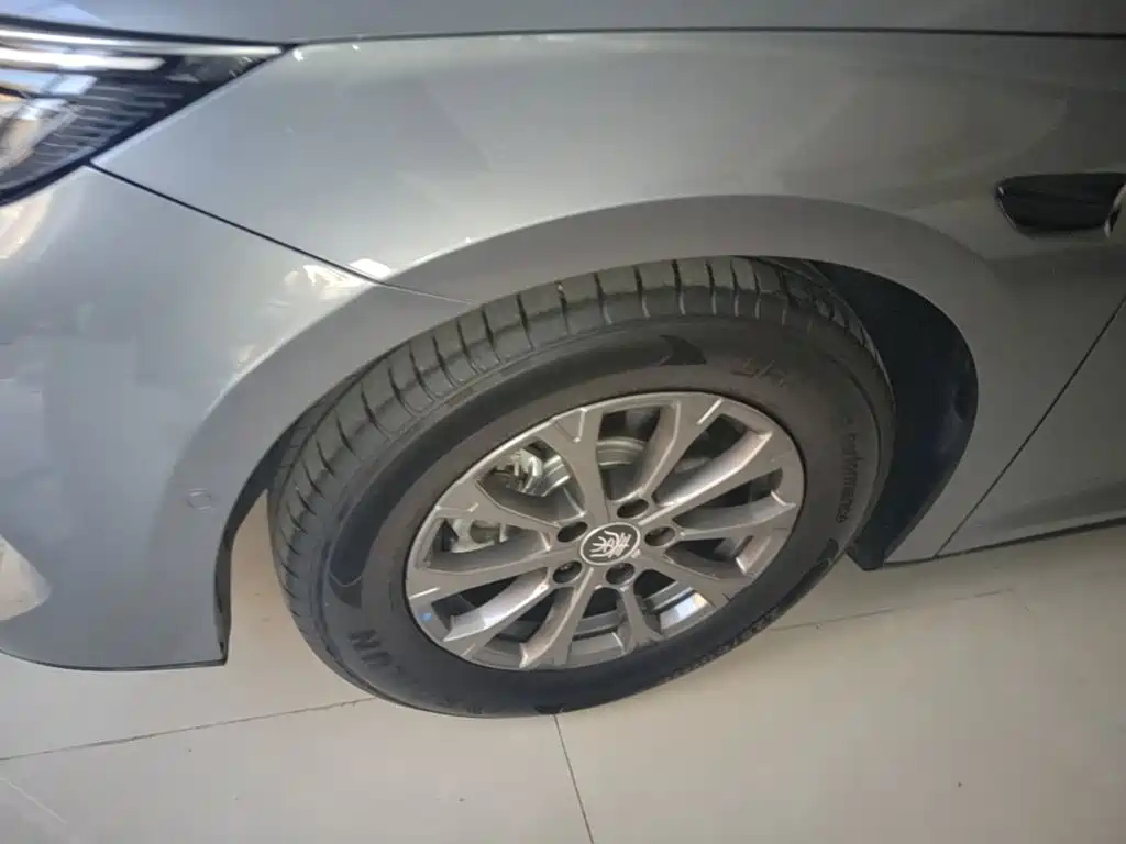 BYD Qin L — фото 23