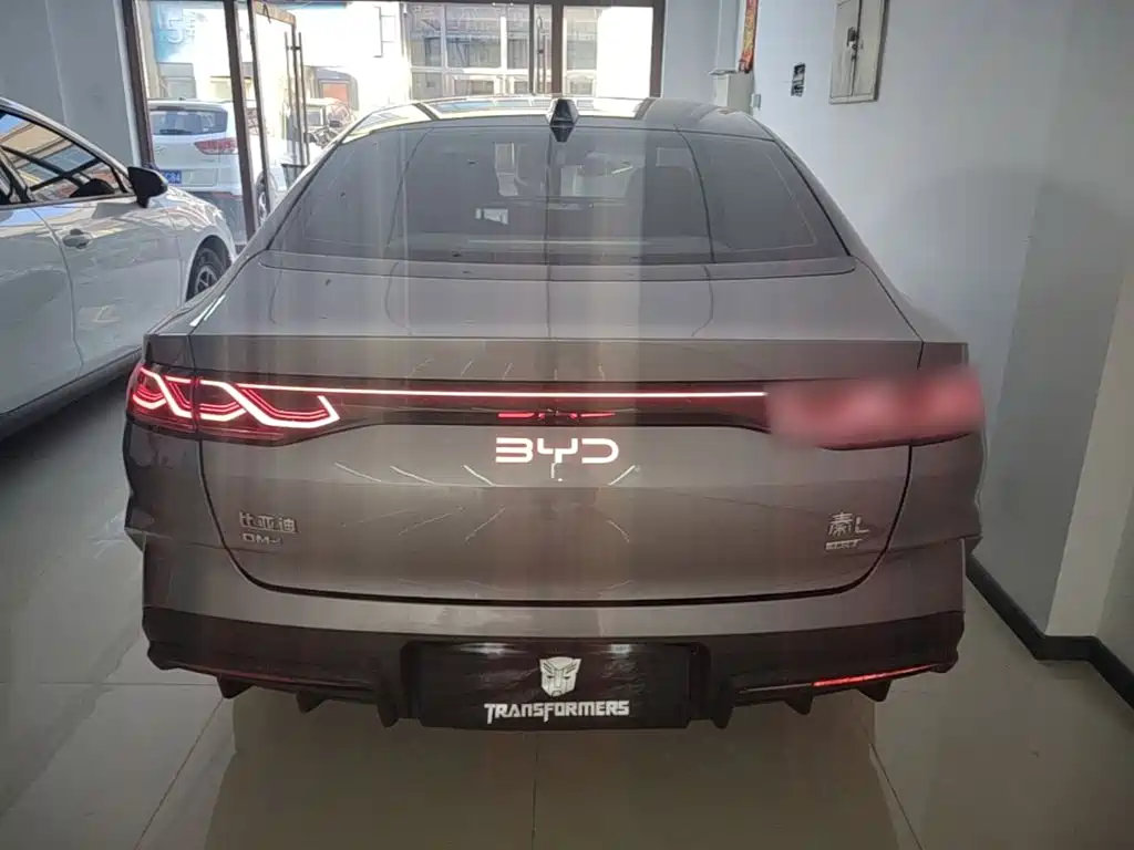BYD Qin L — фото 6