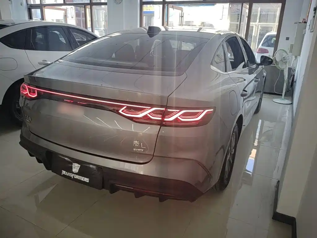 BYD Qin L — фото 7