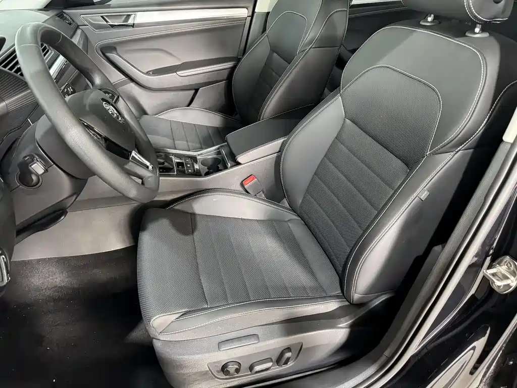 Skoda Superb — фото 15