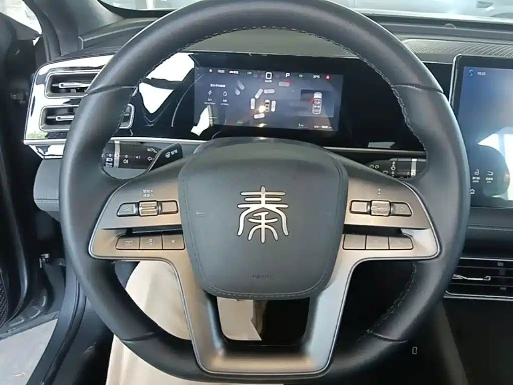 BYD Qin L — фото 11