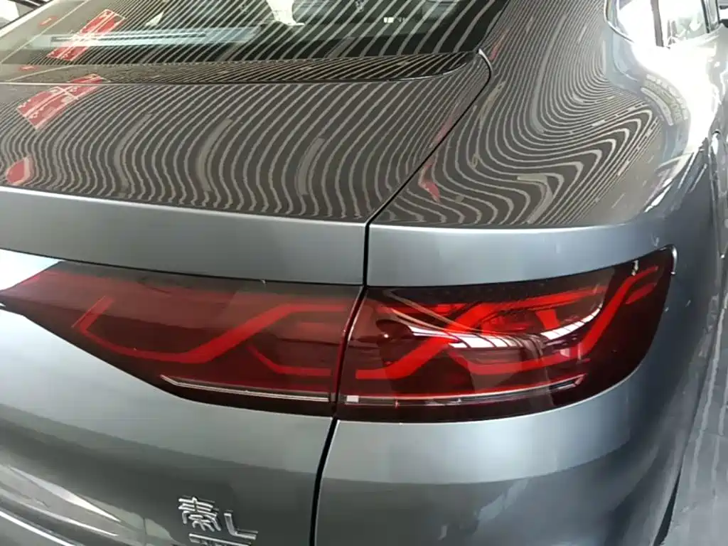 BYD Qin L — фото 8