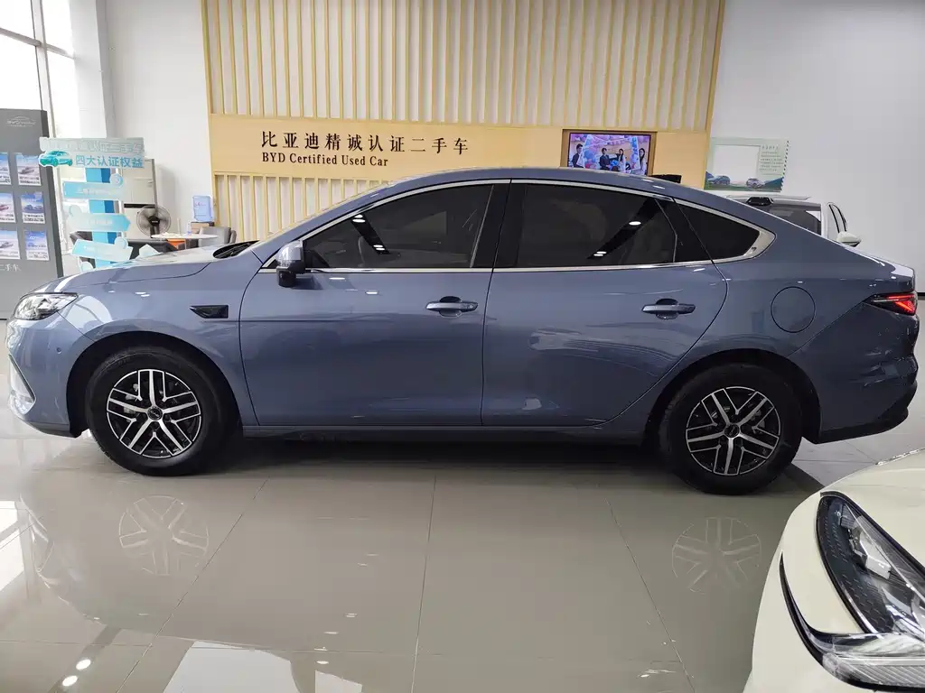 BYD Seal 05 DM-i — фото 4