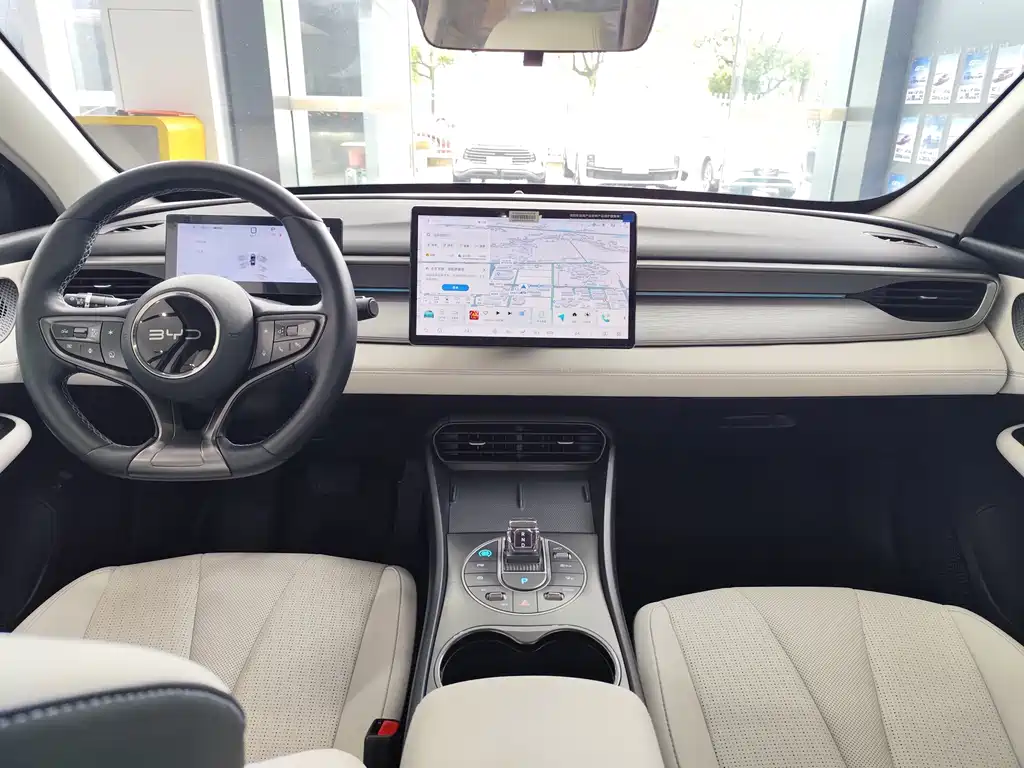 BYD Seal 05 DM-i — фото 7