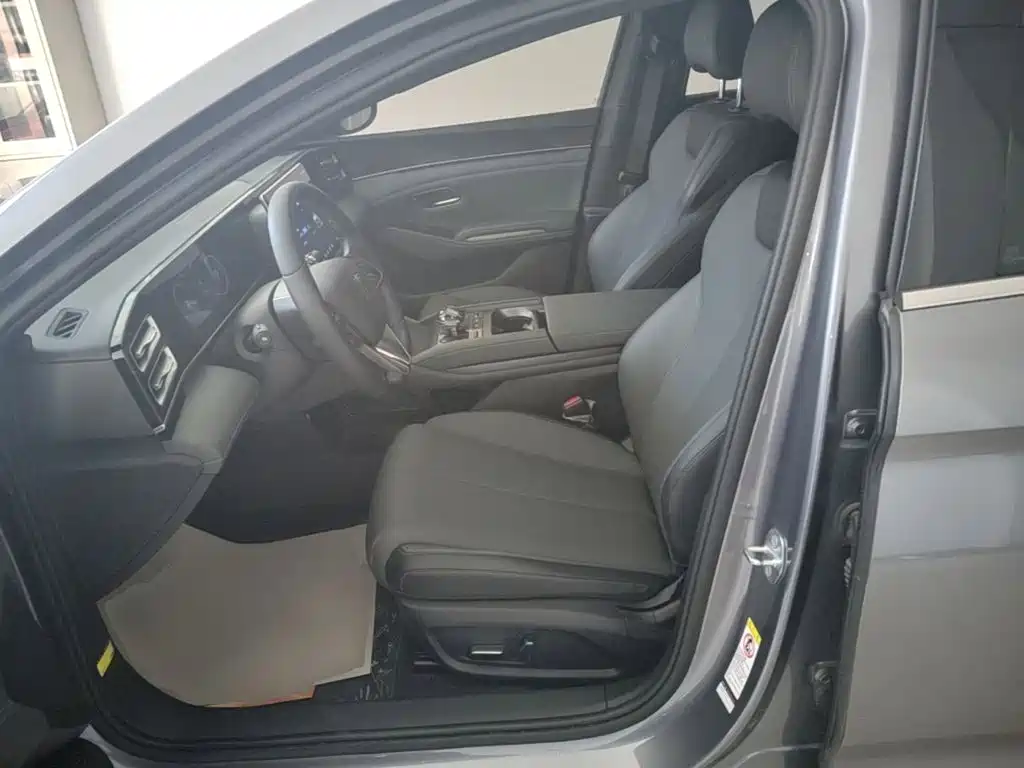 BYD Qin L — фото 15