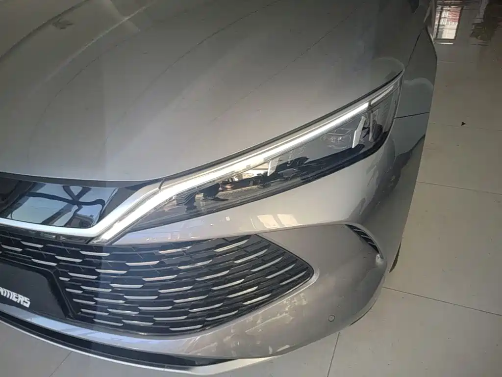 BYD Qin L — фото 24