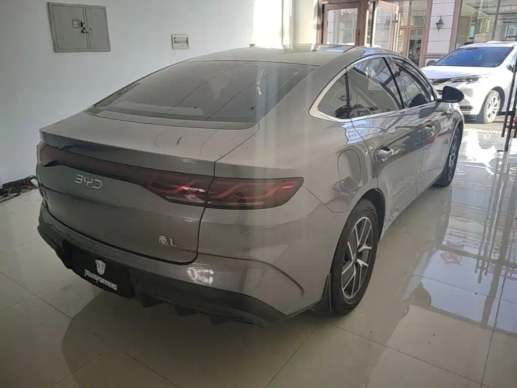 BYD Qin L — фото 7