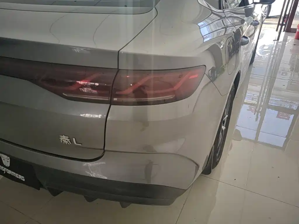 BYD Qin L — фото 8