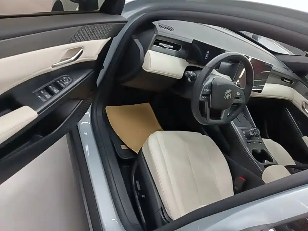 BYD Qin PLUS — фото 16