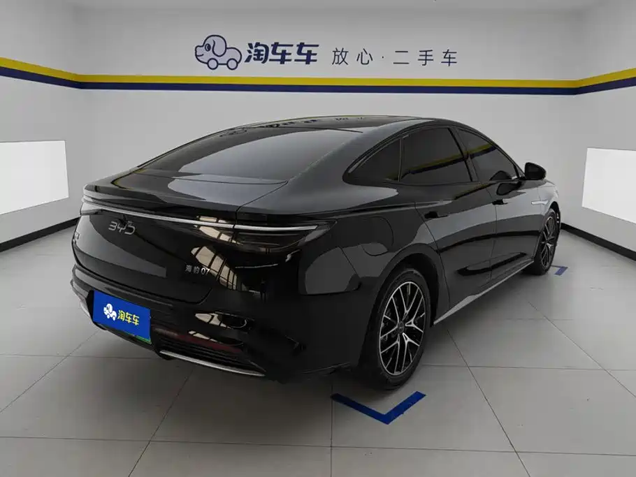 BYD Seal 07 DM-i — фото 3