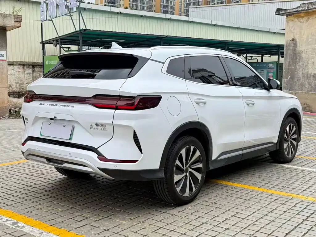 BYD PLUS New Energy — фото 11
