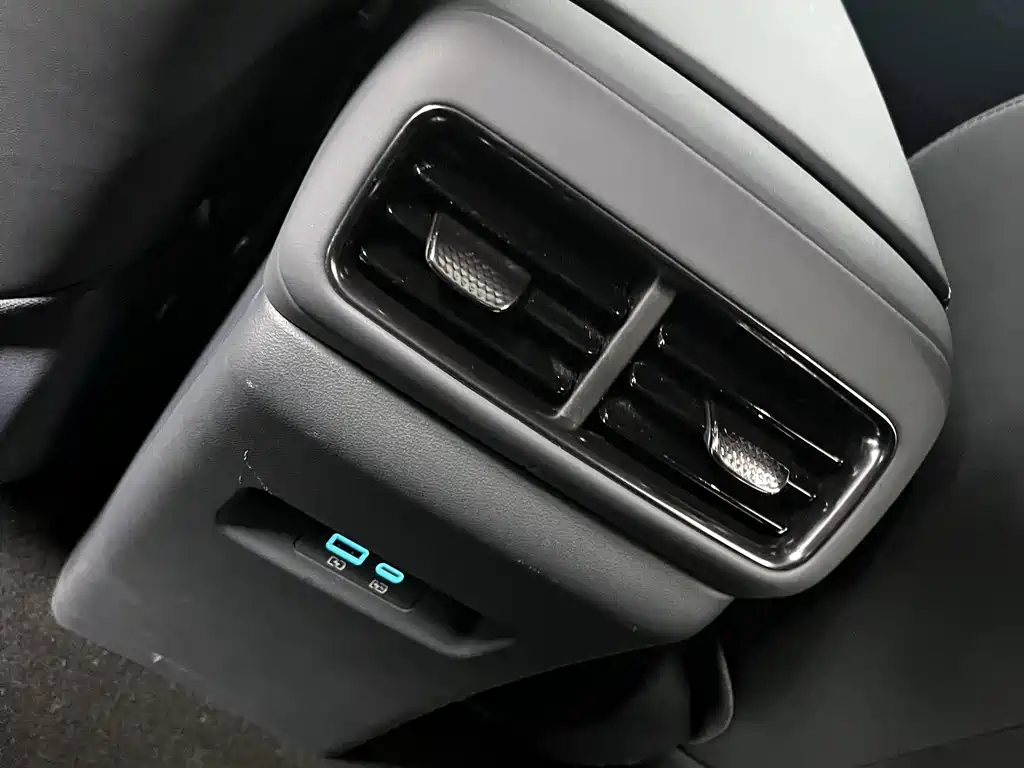 BYD Seal 06GT — фото 15
