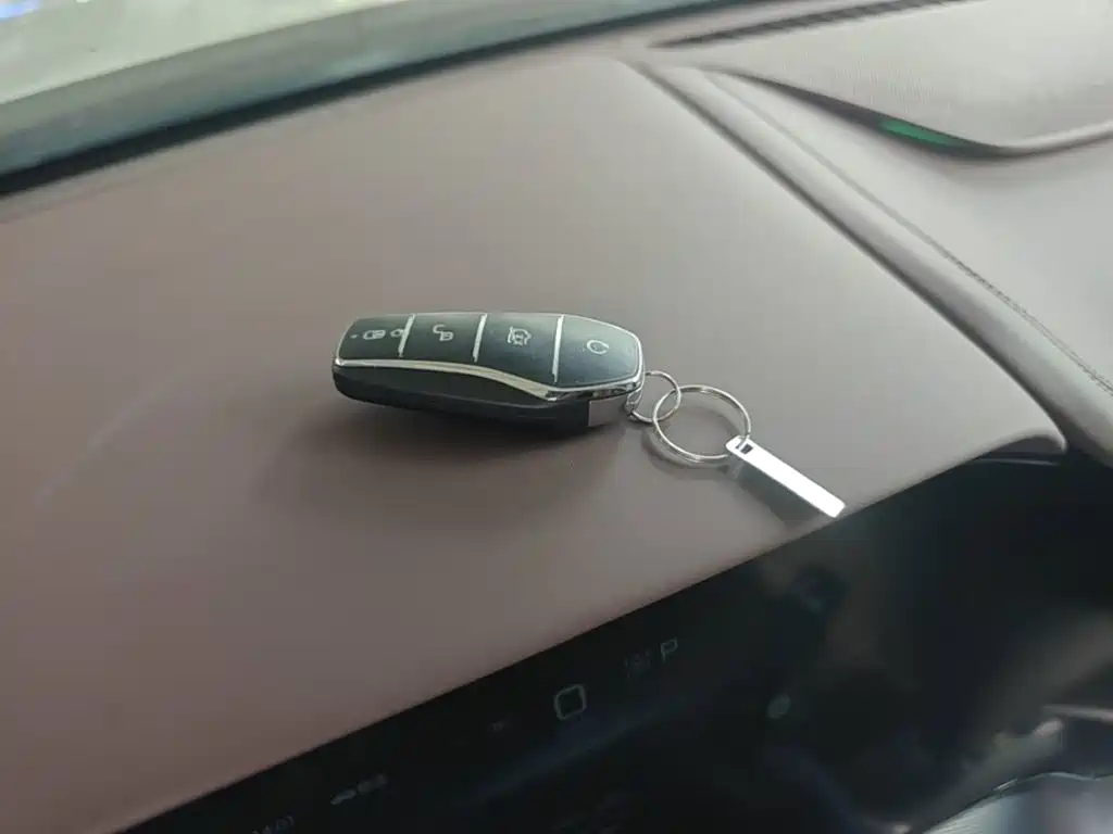 BYD Seal 07 DM-i — фото 17