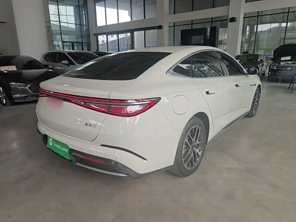 BYD Seal 07 DM-i — фото 5