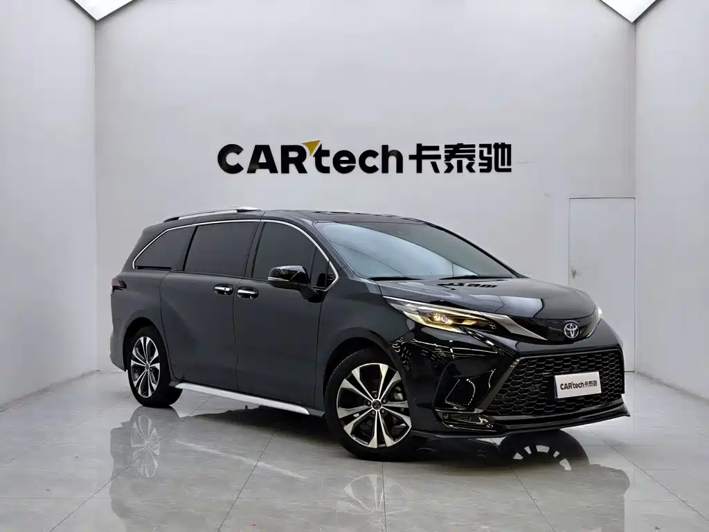 Toyota Granvia — фото 2