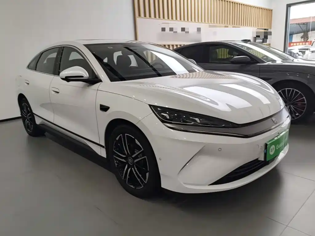 BYD Qin L — фото 4