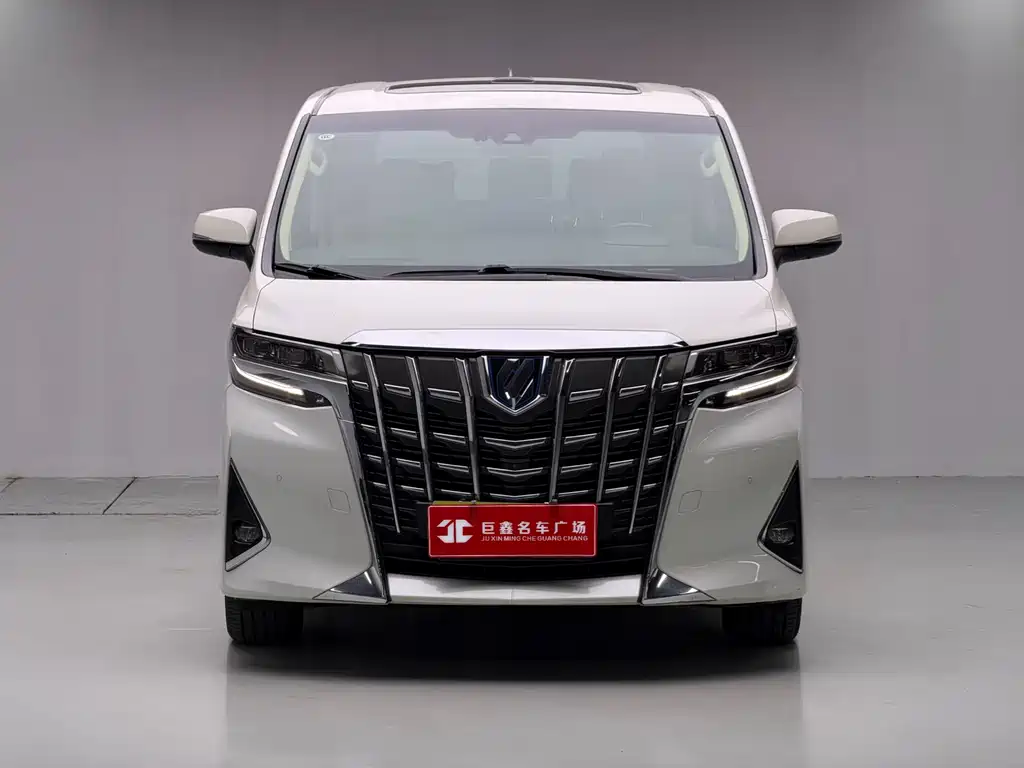 Toyota Alphard — фото 2