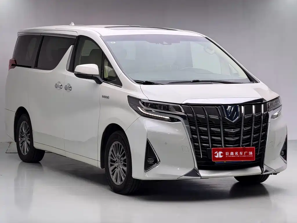 Toyota Alphard — фото 3