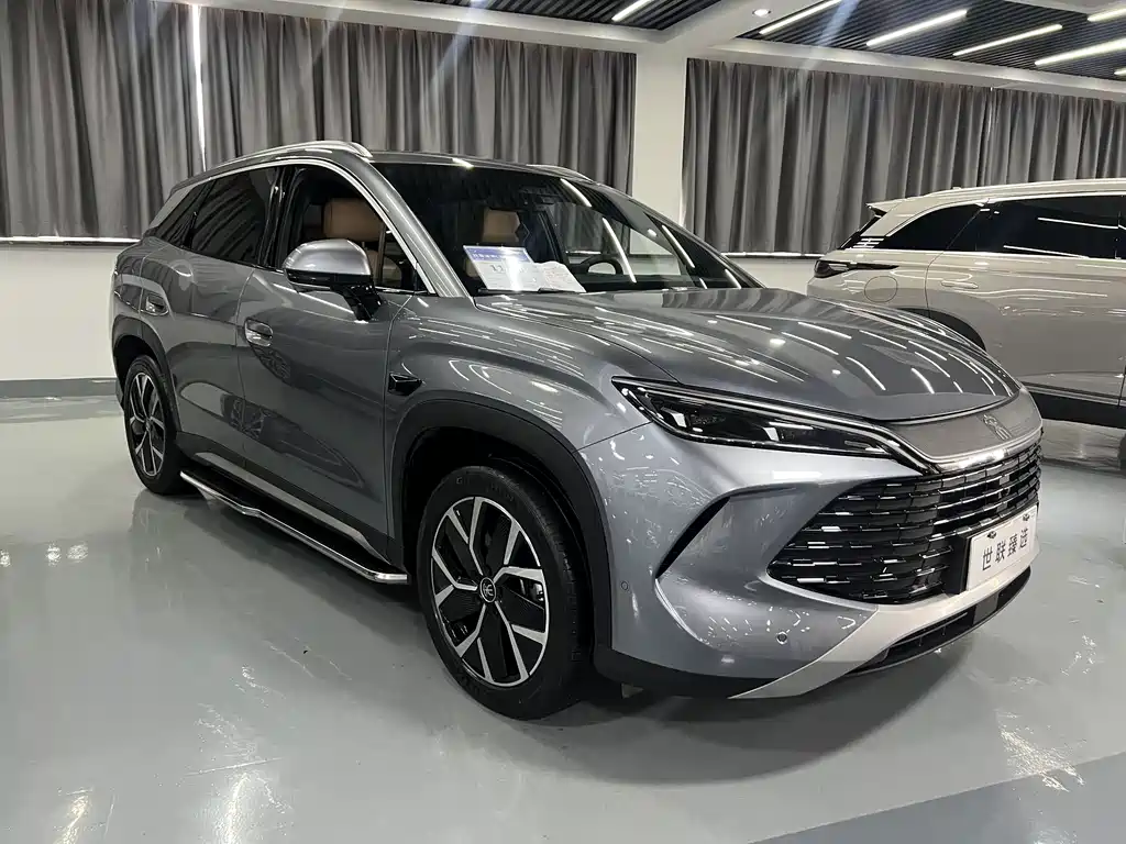 BYD L DM-i — фото 3