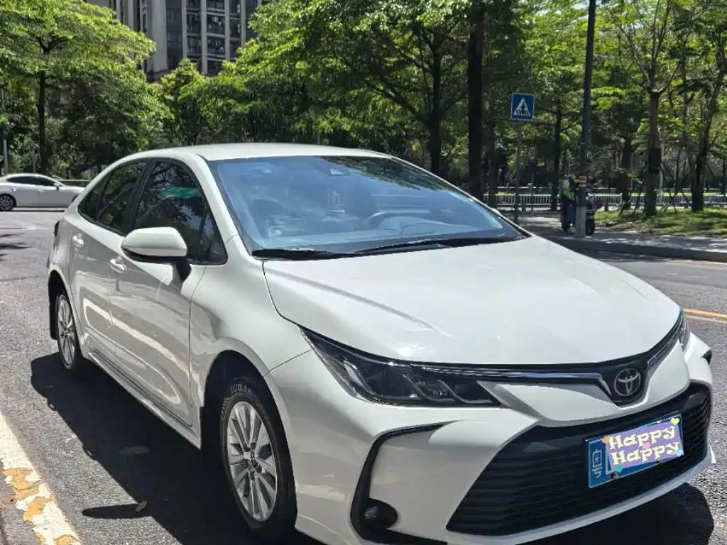 Toyota Corolla — фото 3