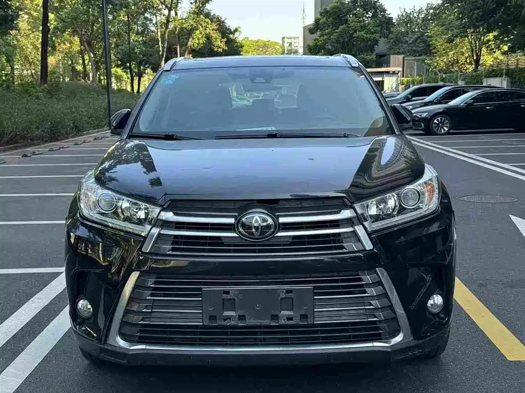 Toyota Highlander — фото 3