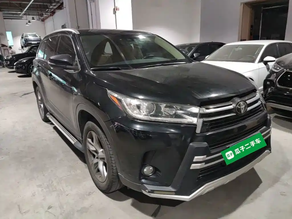 Toyota Highlander — фото 3
