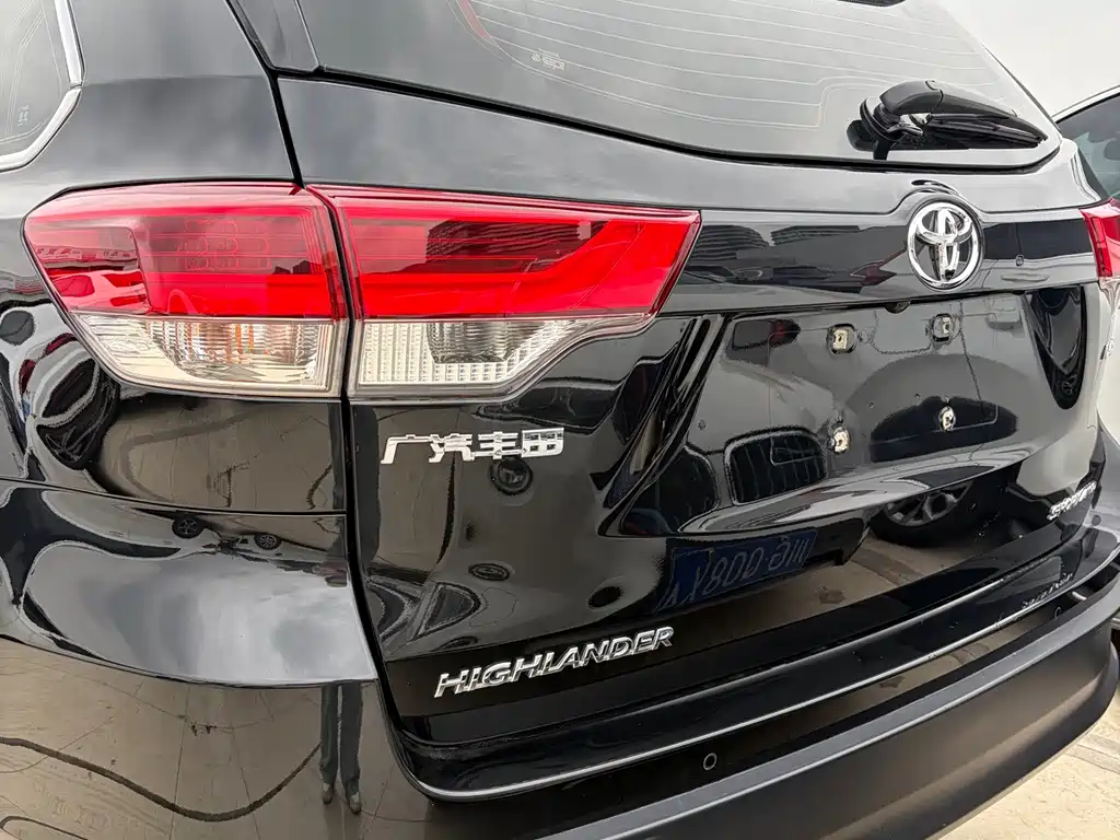 Toyota Highlander — фото 20