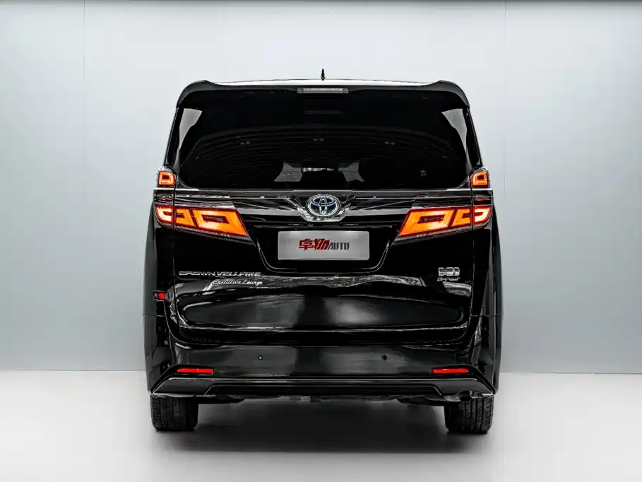 Toyota Vellfire — фото 6