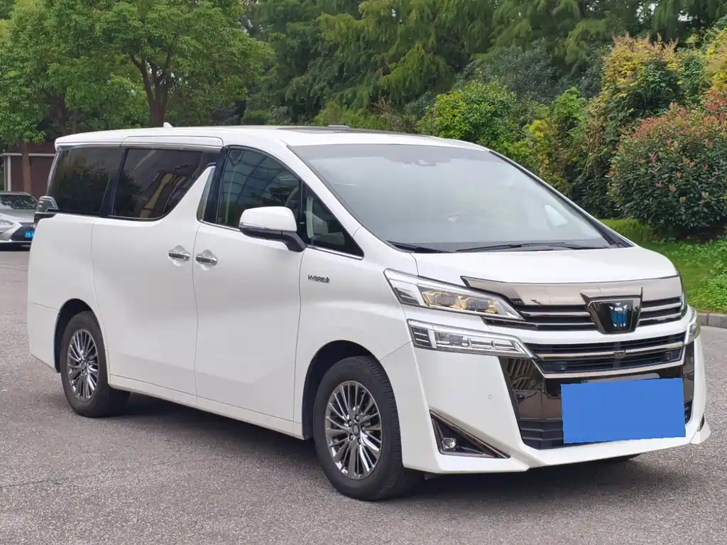 Toyota Vellfire — фото 3