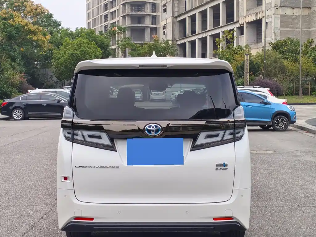 Toyota Vellfire — фото 5
