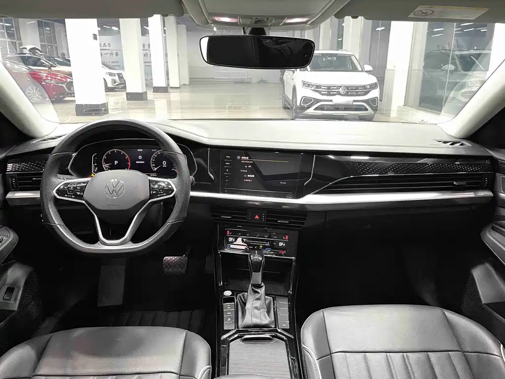 Volkswagen Passat — фото 6