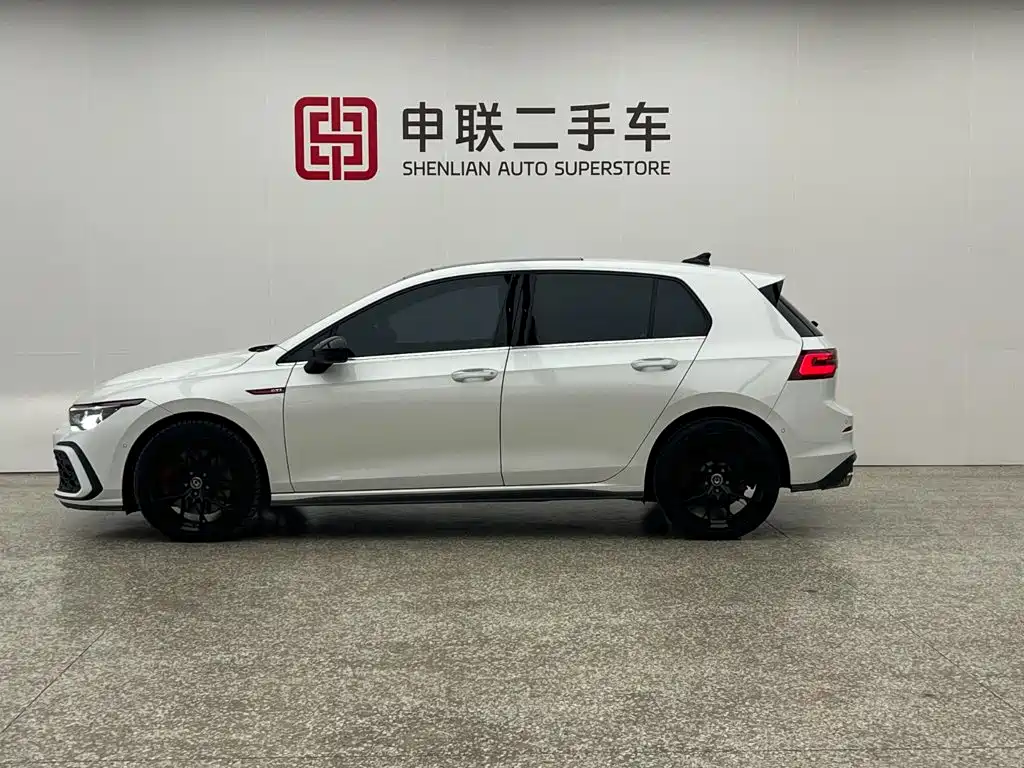 Volkswagen Golf GTI — фото 3