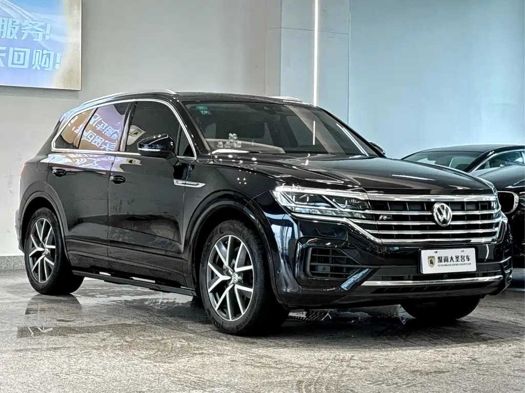 Volkswagen Touareg — фото 3