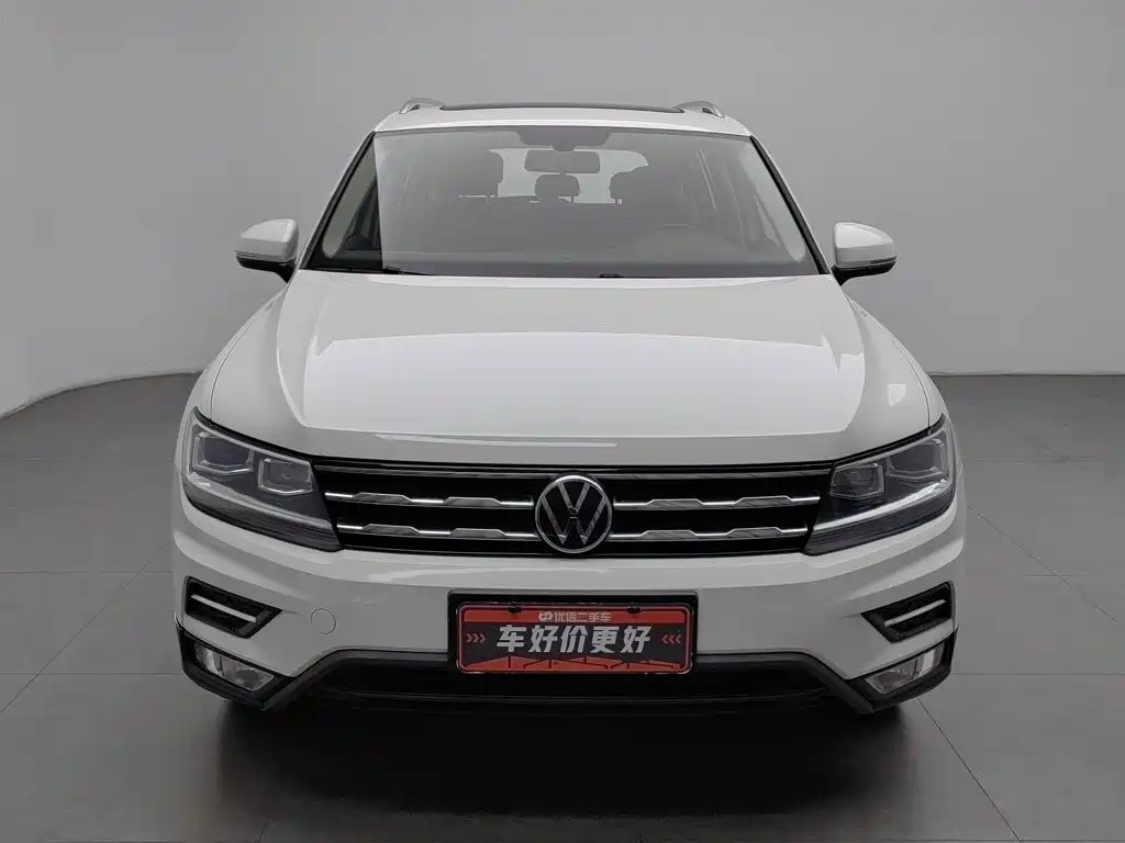Volkswagen Tiguan L — фото 3