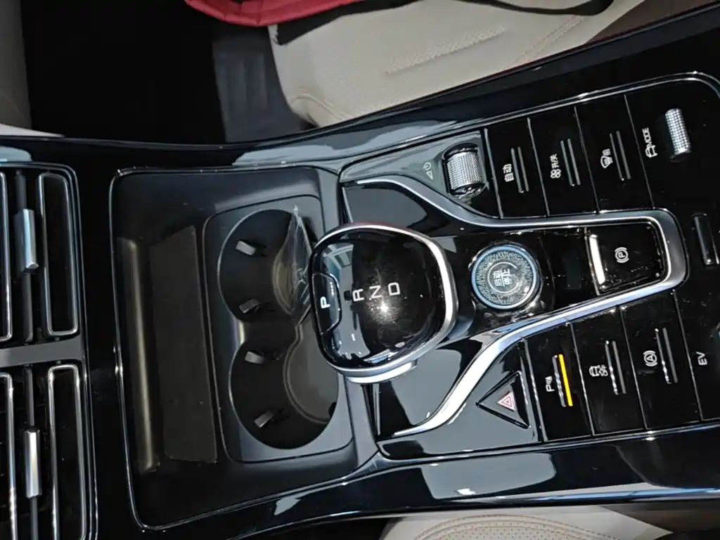 BYD Qin PLUS — фото 10