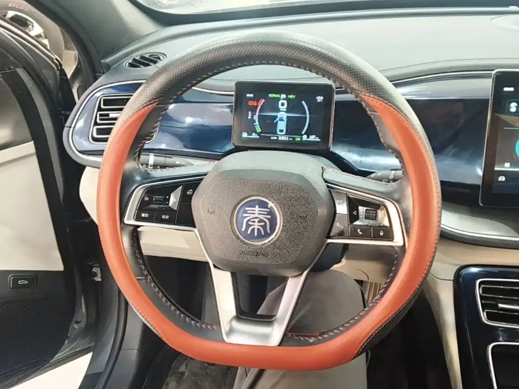 BYD Qin PLUS — фото 11