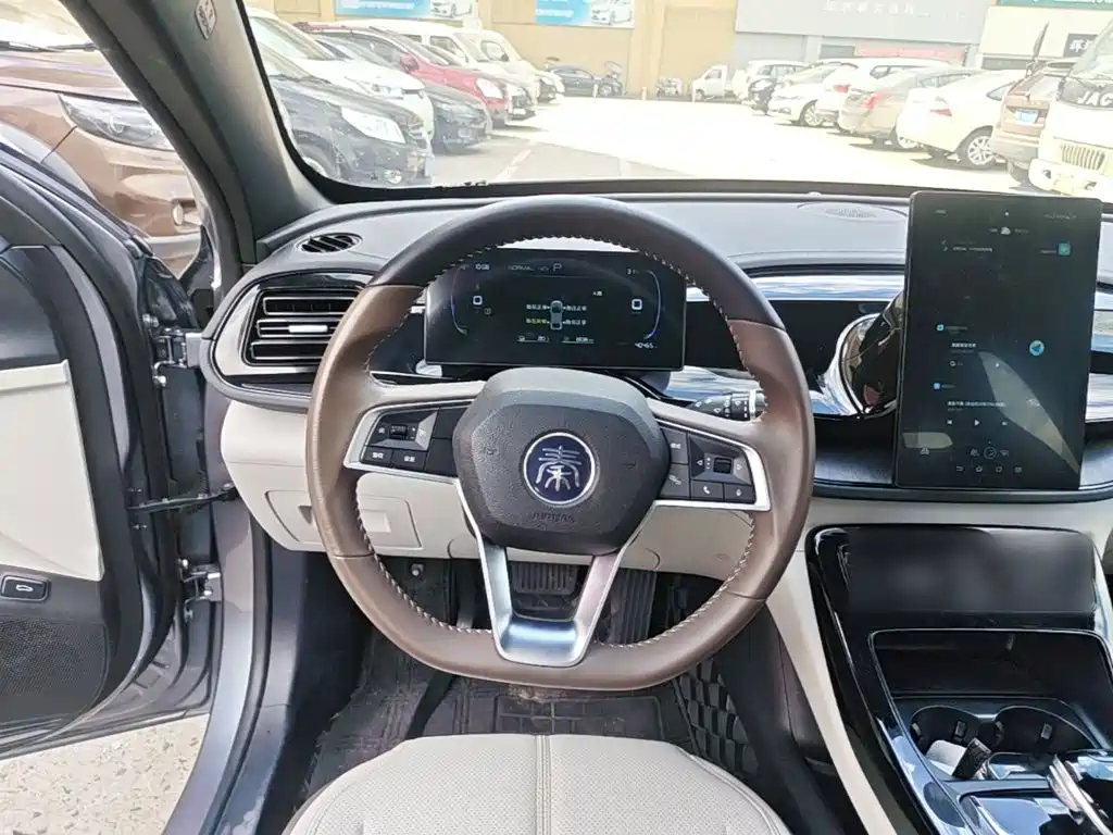 BYD Qin PLUS — фото 11