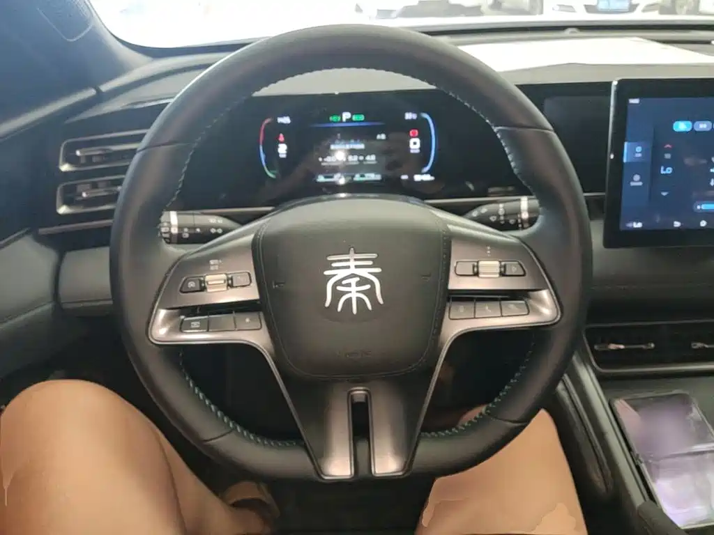 BYD Qin L — фото 11