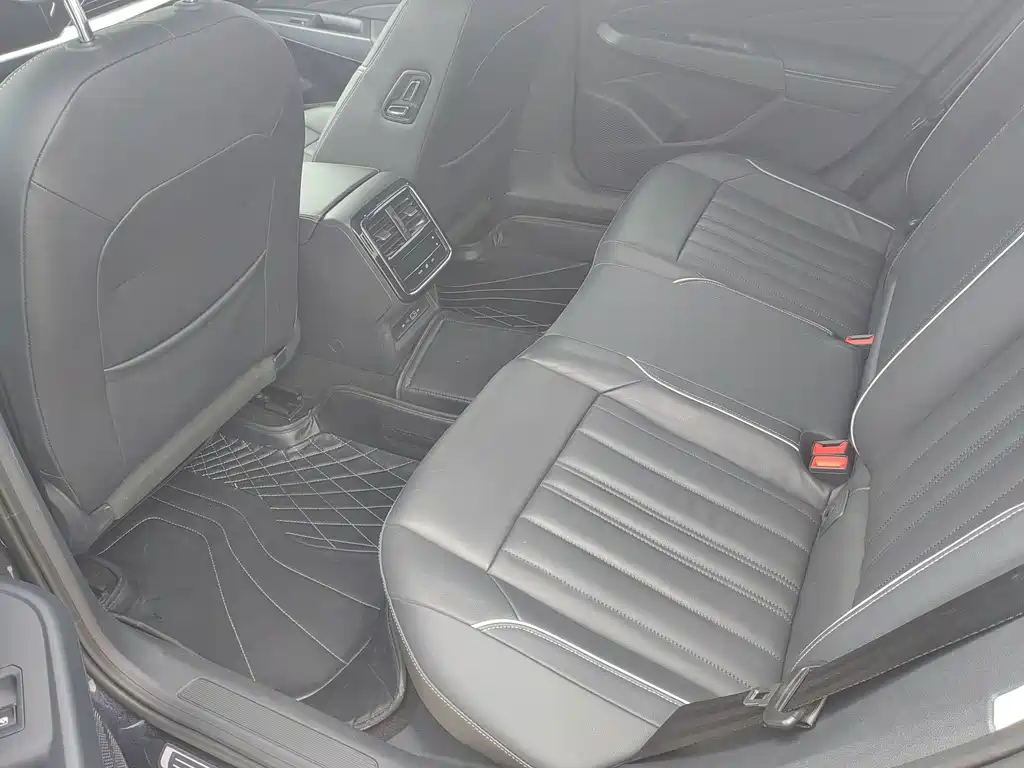 Volkswagen Passat — фото 6