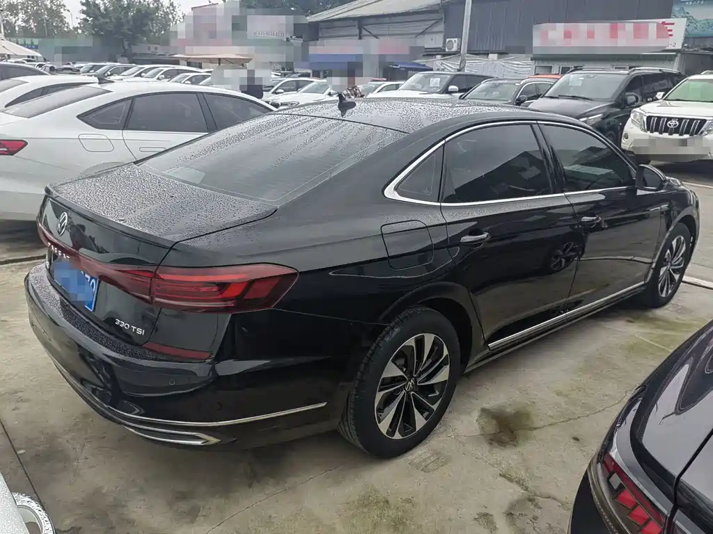 Volkswagen Passat — фото 9