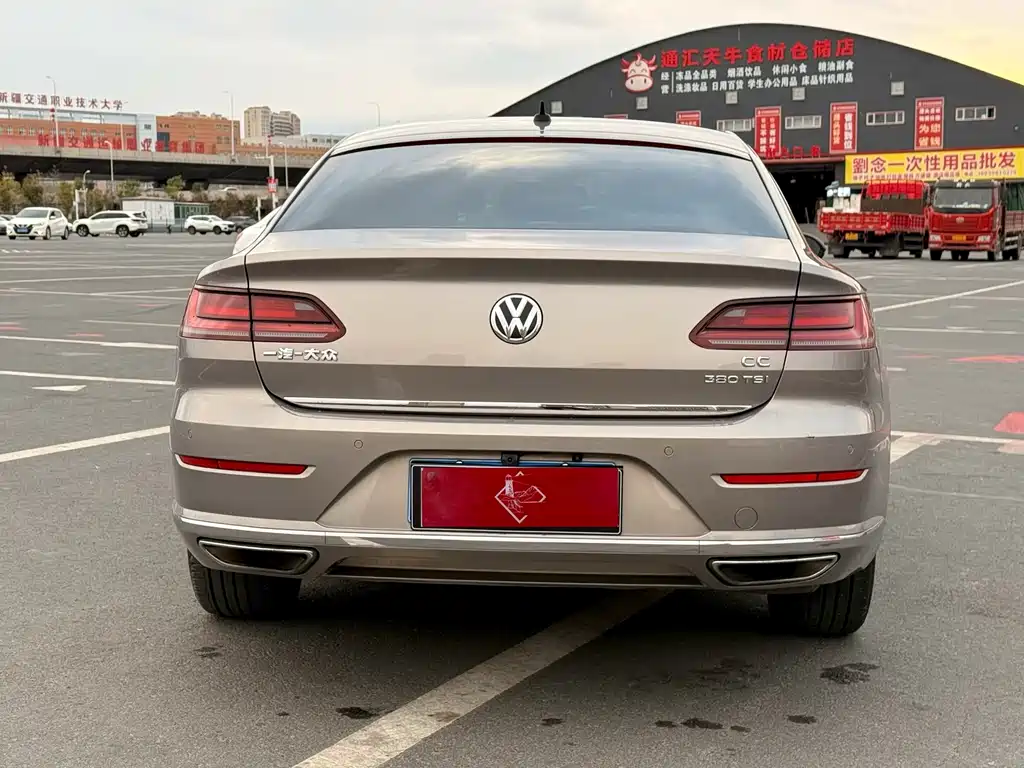Volkswagen CC — фото 8