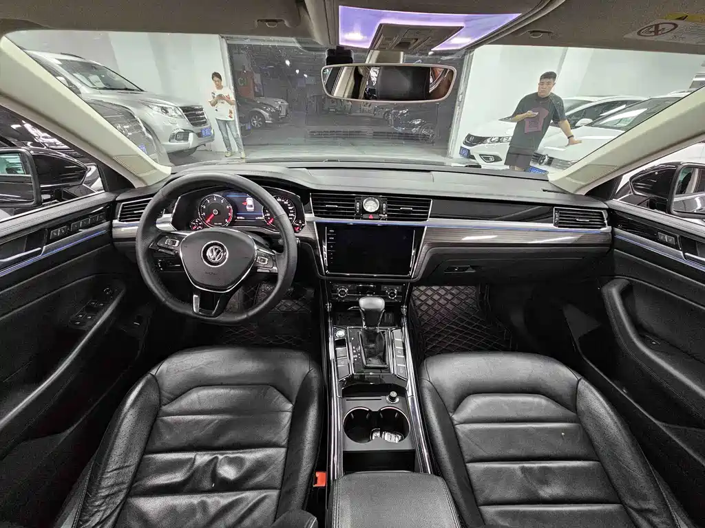 Volkswagen Phideon — фото 9